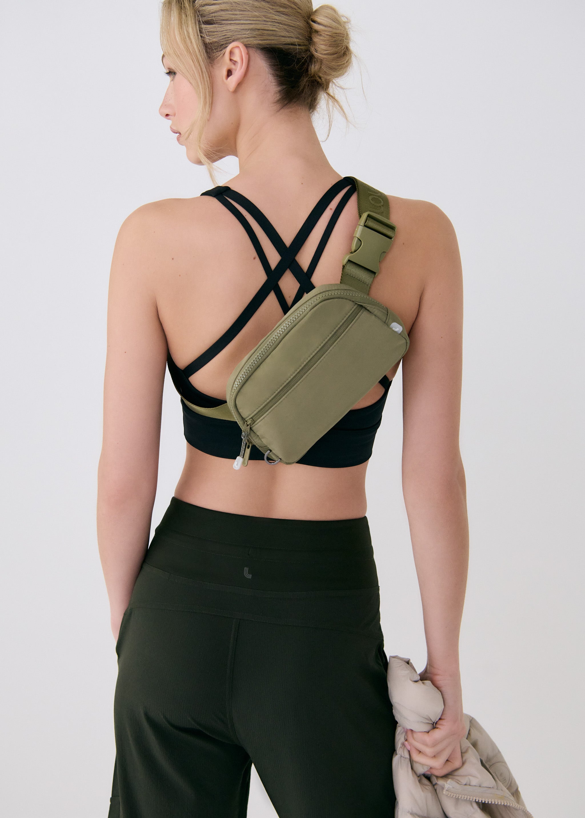 lululemon belt bag vs lole Lolë - Jamie Belt Bag