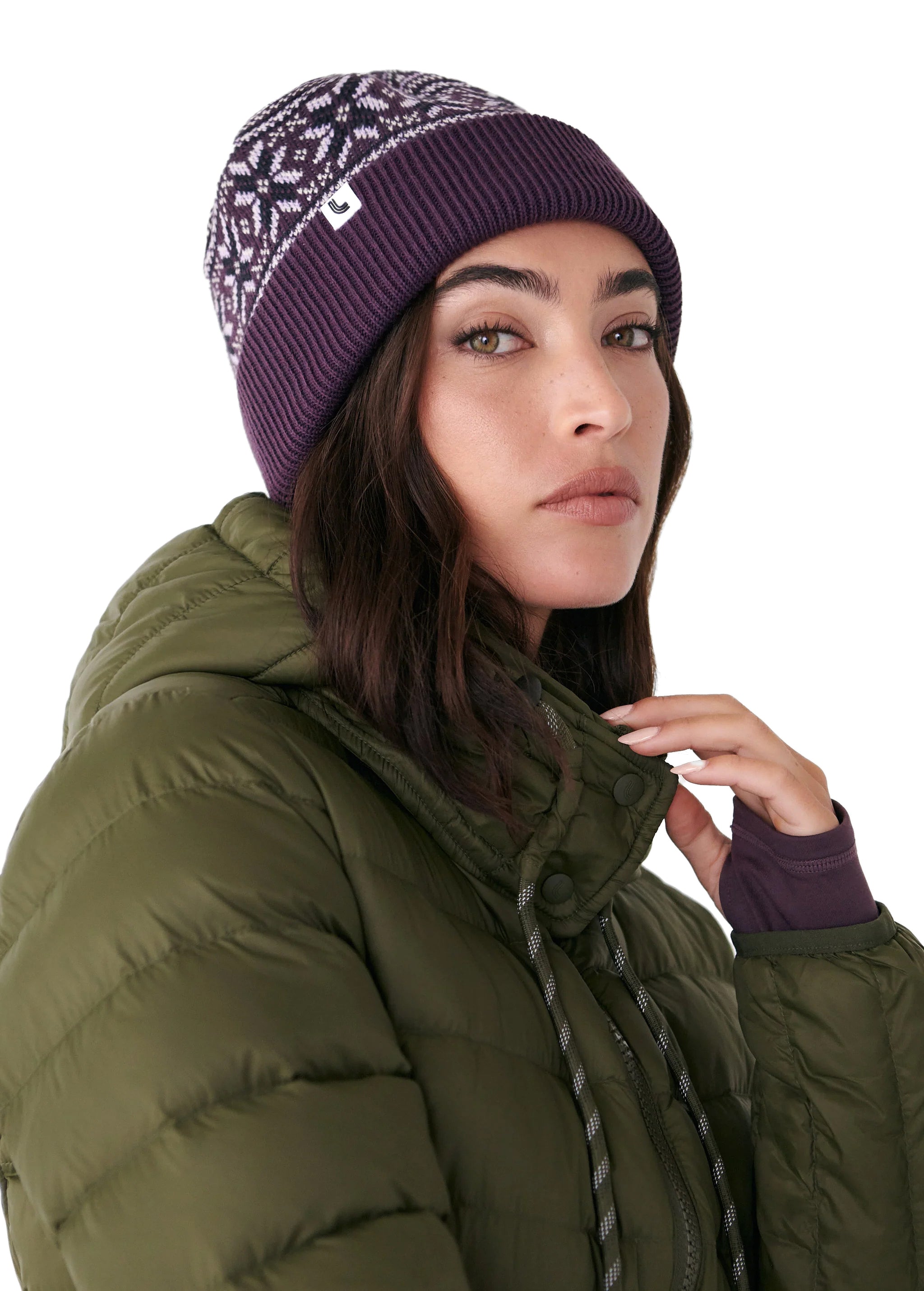 Bonnet tricoté noir Bord roulé épissé et bonnet en chenille tricoté en Bonnet tricoté noir Bord roulé épissé et bonnet en chenille tricoté en
