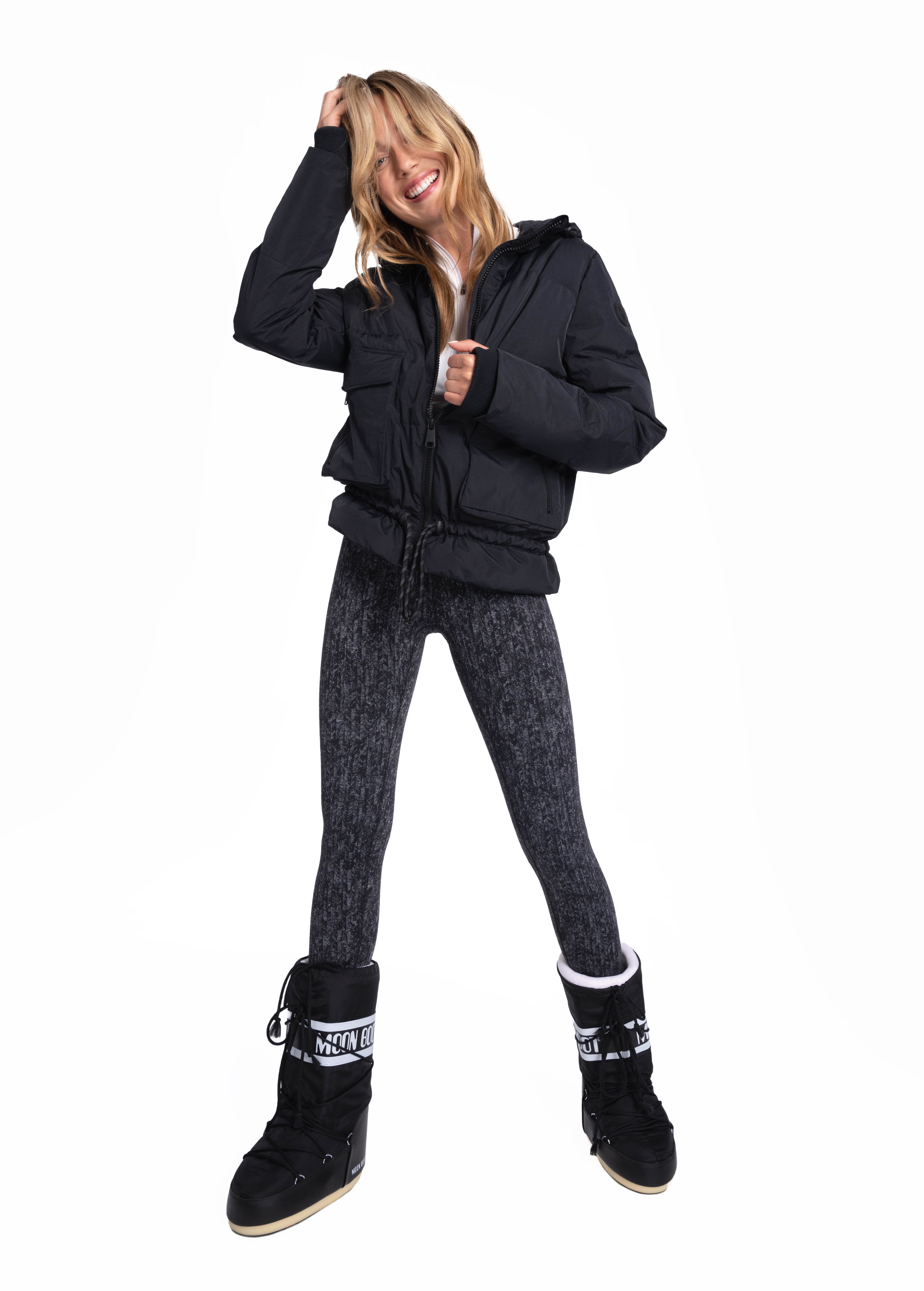 Lolë Kylee Synth Down Jacket in black — complete with an inner pocket, in a relaxed silhouette