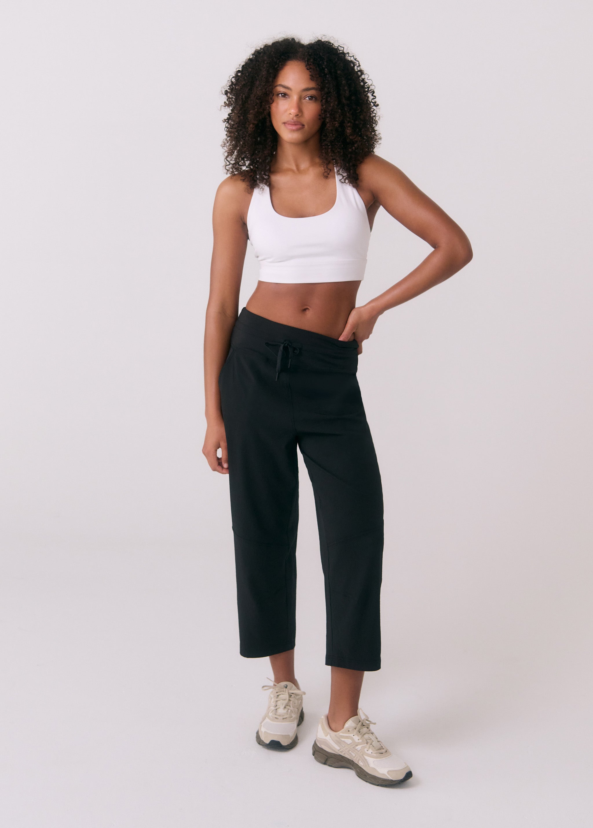 Momentum Cropped Pants