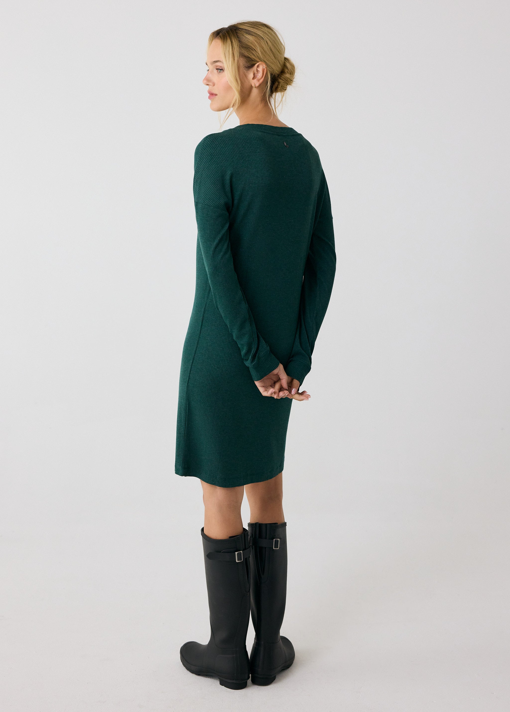Traverse V-Neck Dress | Women's Ribbed Dresses