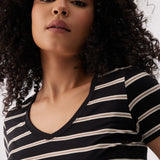 Dynamic V-neck