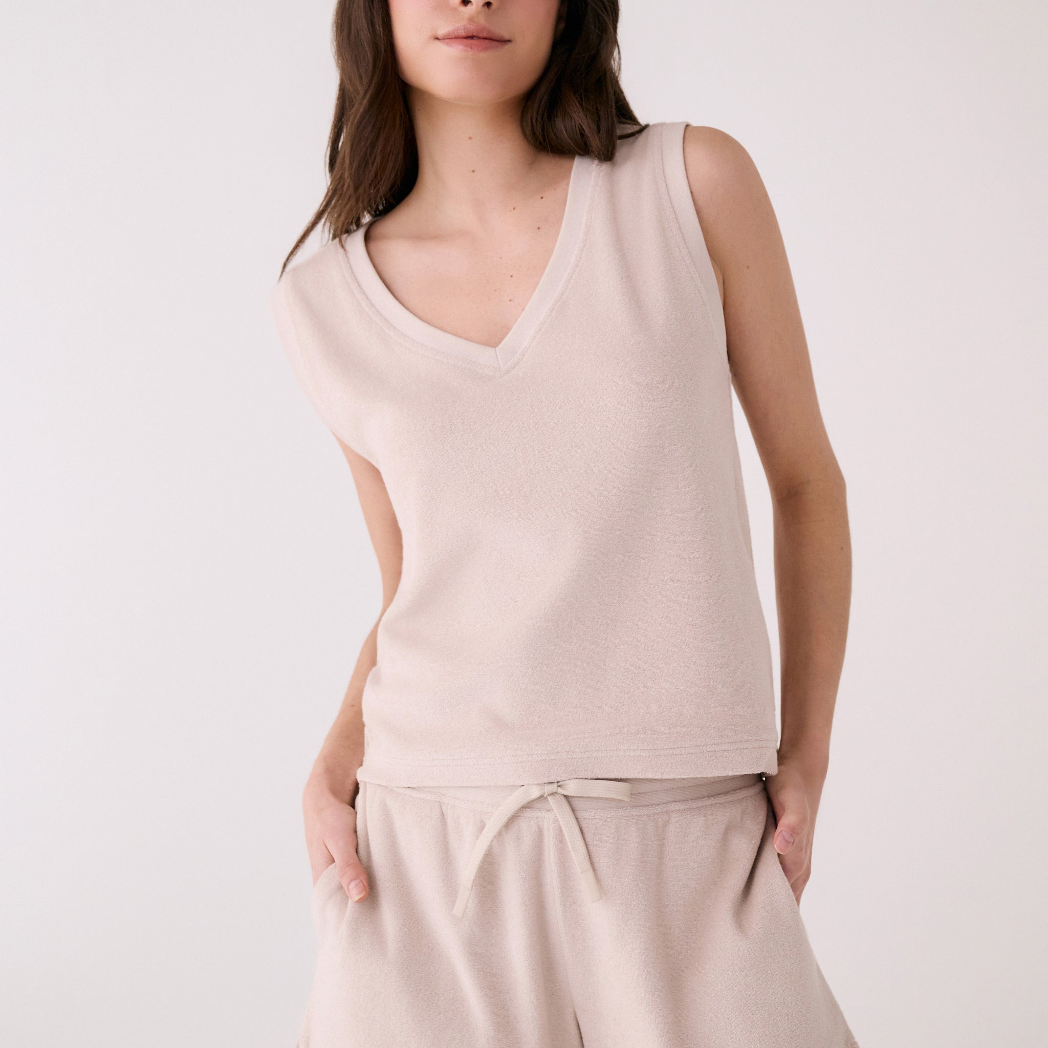 Lolë Coastal Shorts in Abalone pale greige