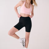 Short cycliste serene