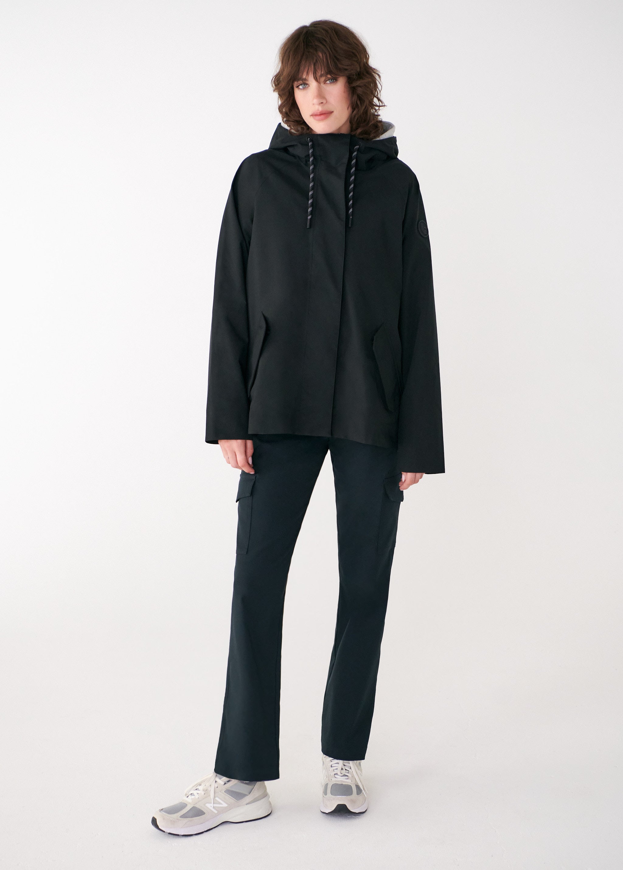 Lolë Lachine Rain Jacket in black