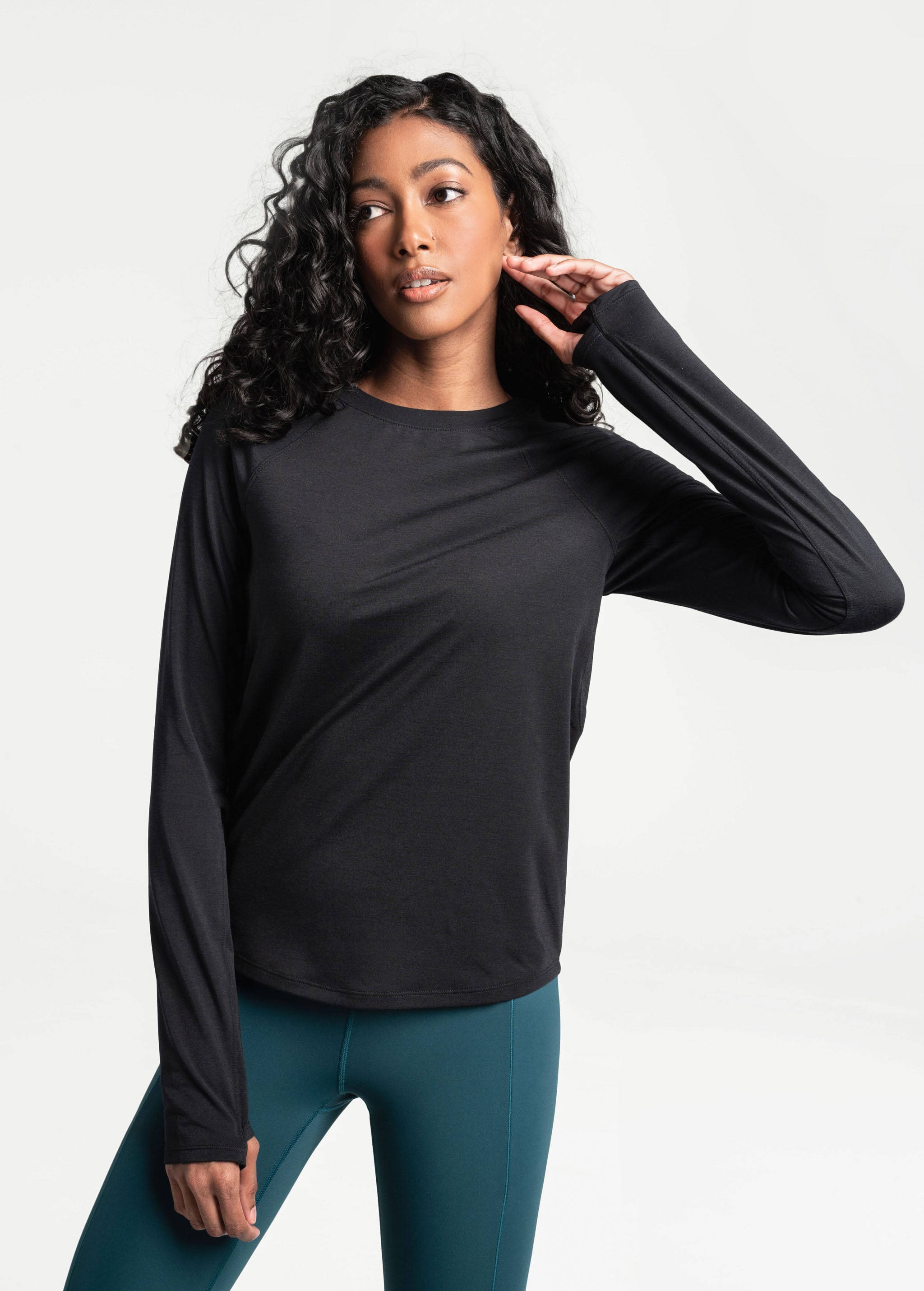 Lolë Performance Wool Long Sleeve in black