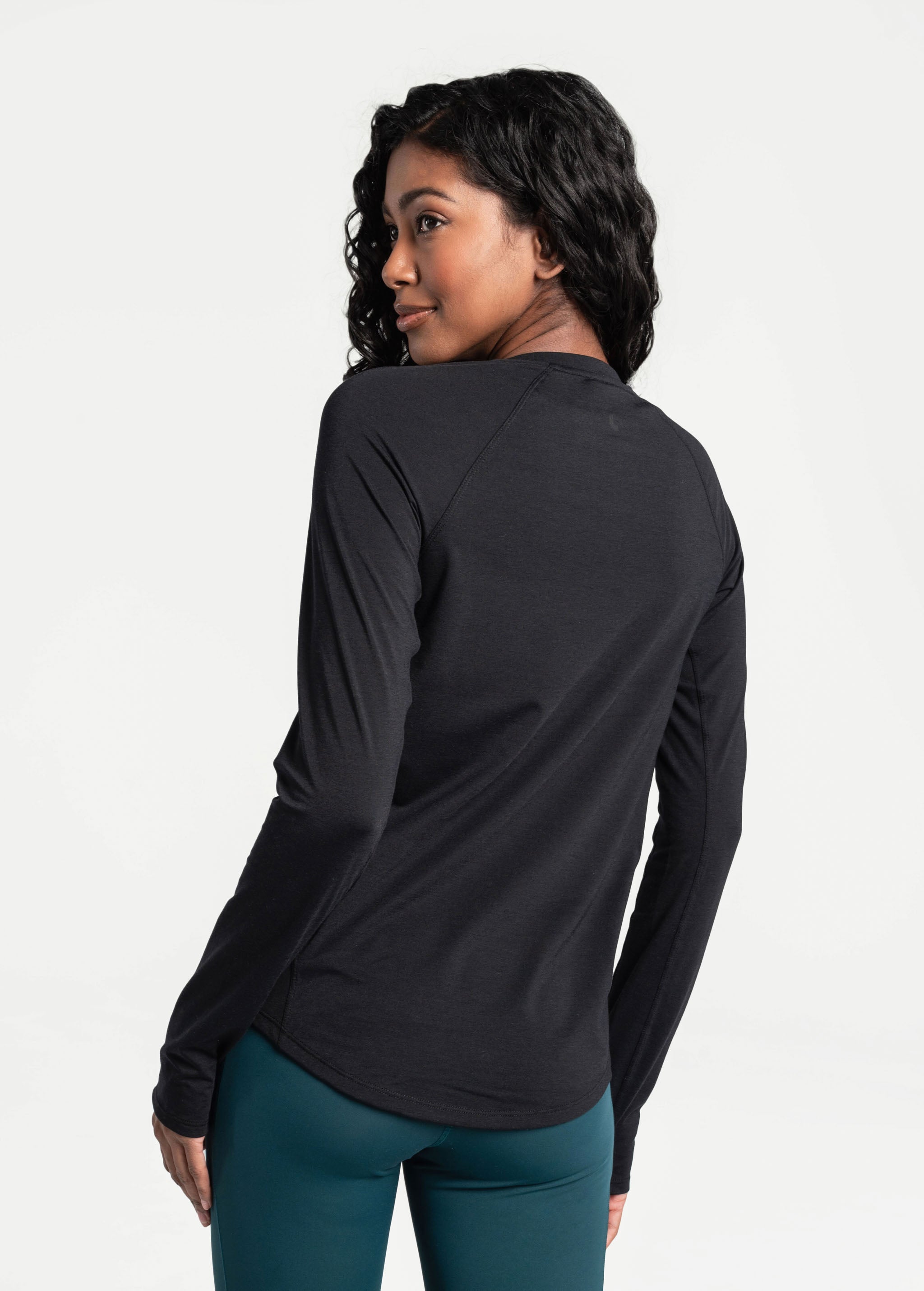 Lolë Performance Wool Long Sleeve in black