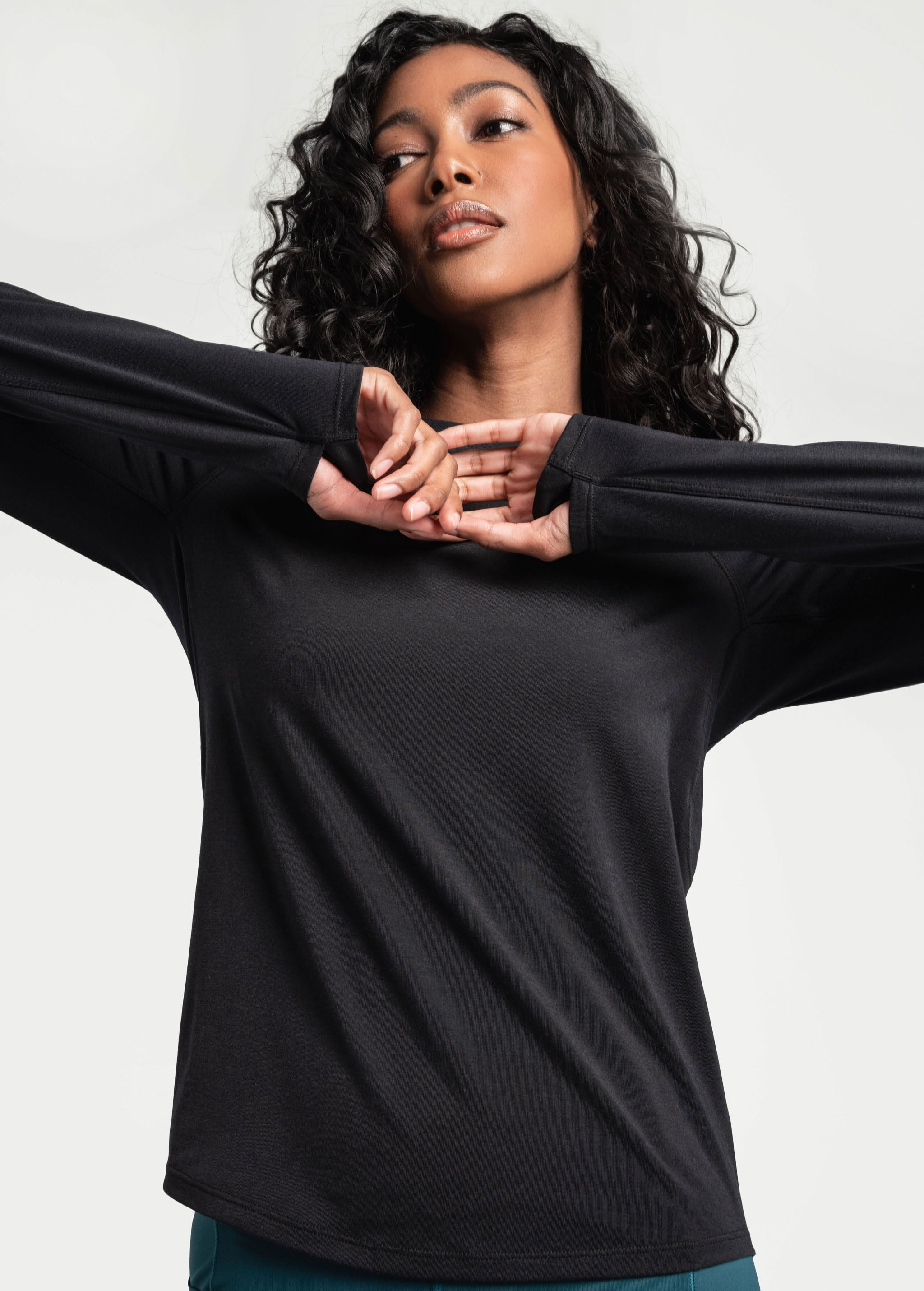 Lolë Performance Wool Long Sleeve in black