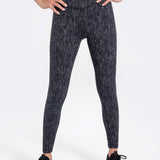 Lolë Fleury Ankle Leggings in black