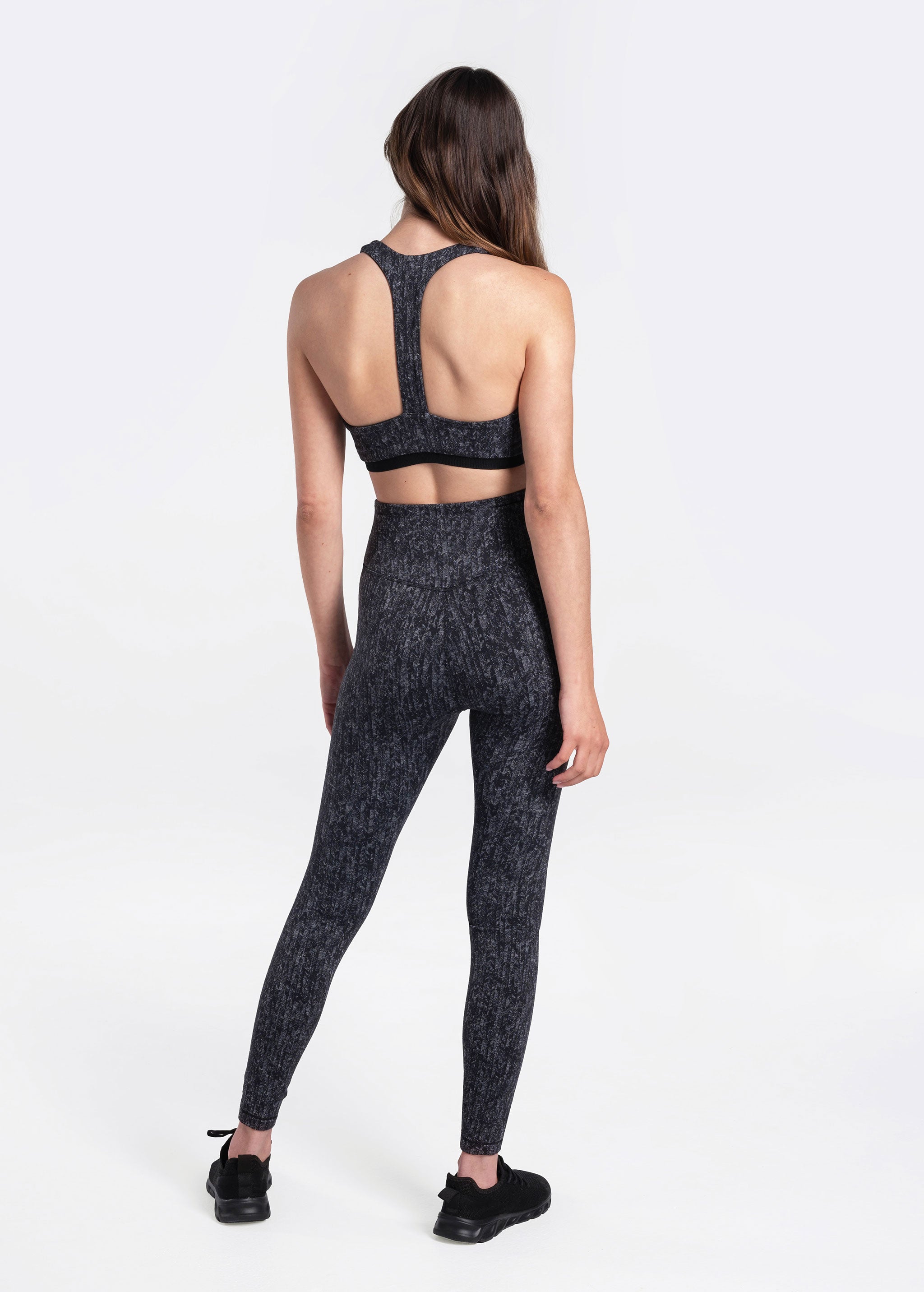 Lolë Fleury Ankle Leggings in black