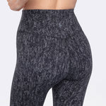 Lolë Fleury Ankle Leggings in black