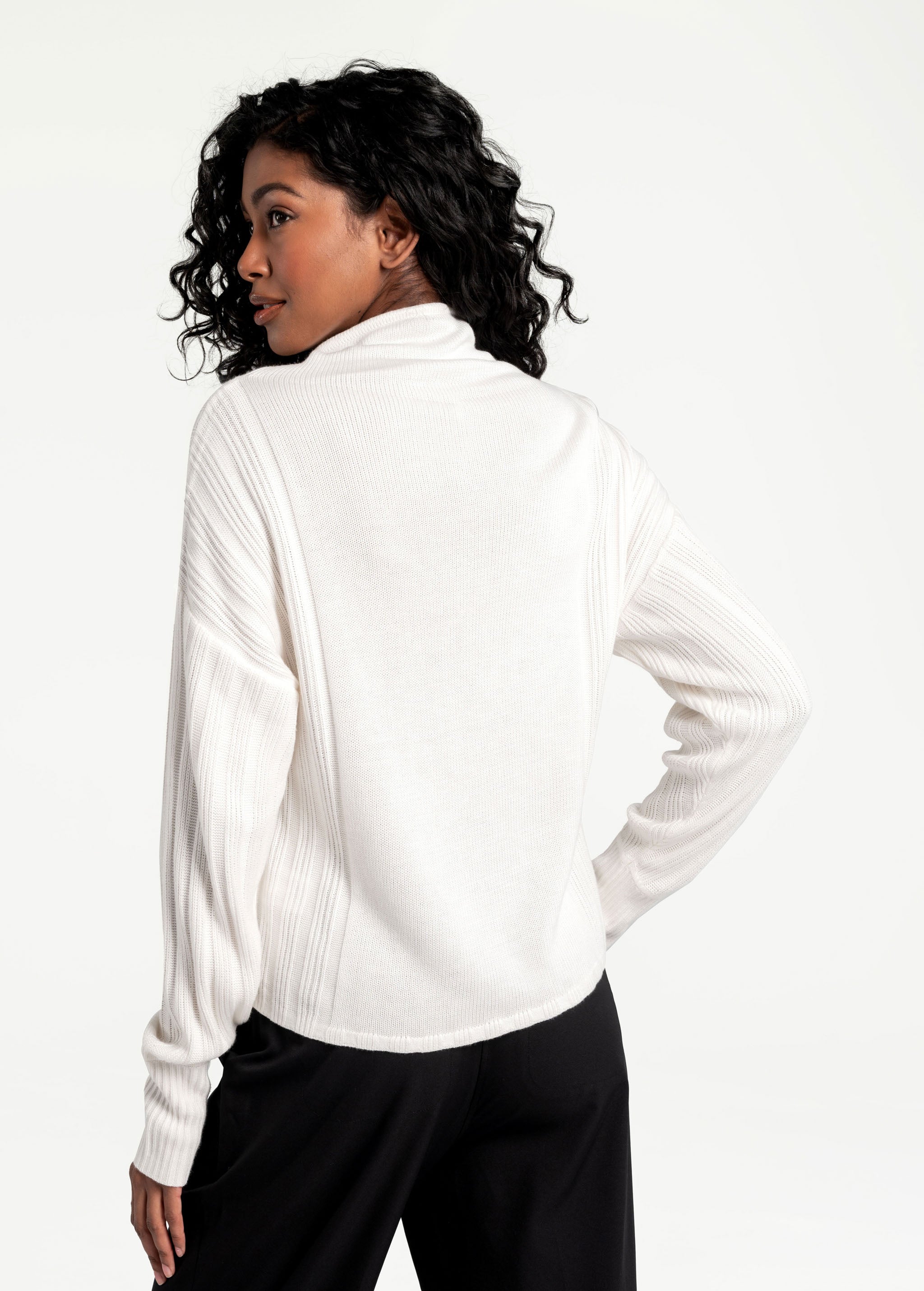 Lolë Vanier Funnel-Neck Pullover Sweater in Gardenia cream