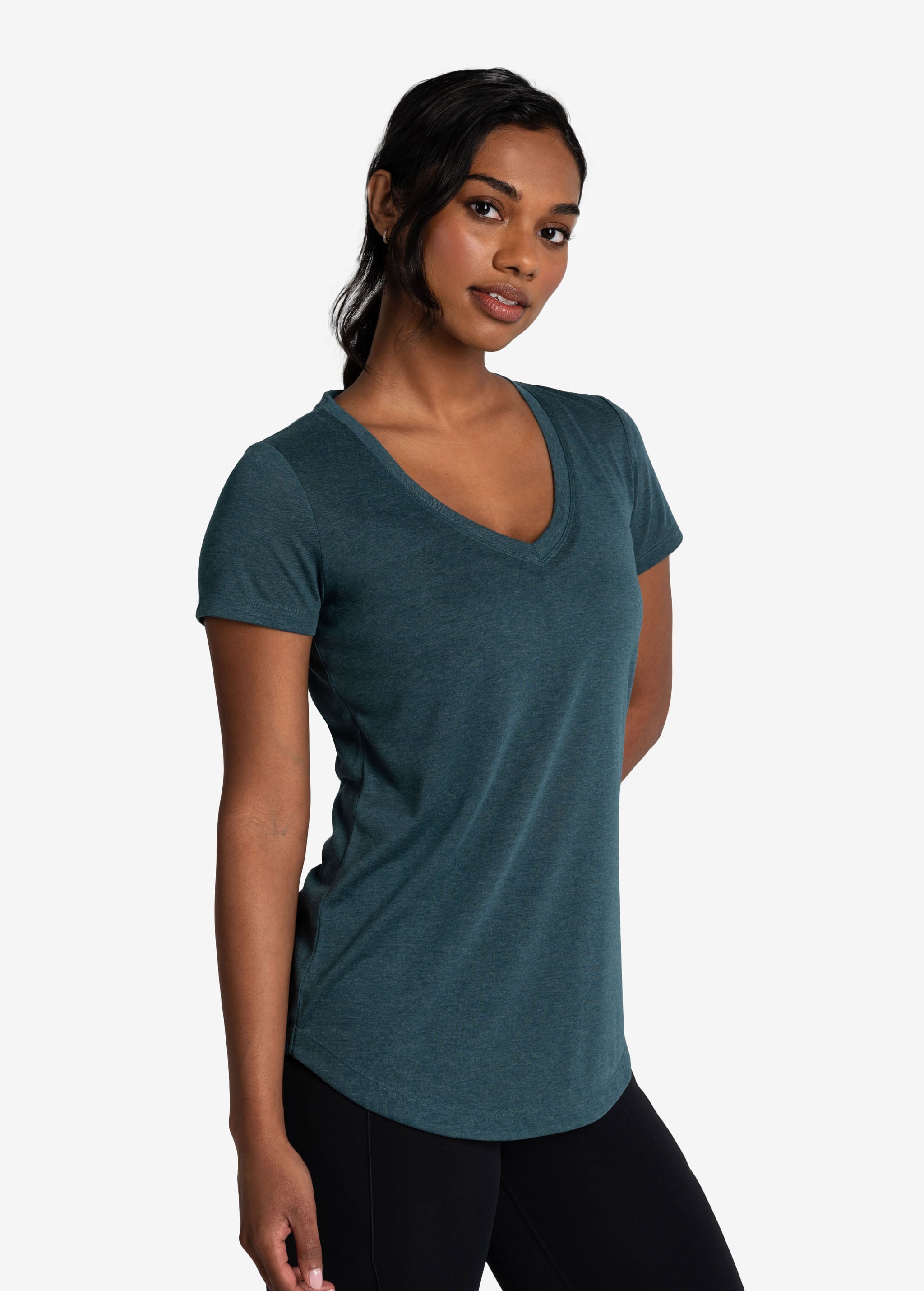 Lolë Everyday V-neck Short Sleeve in blue