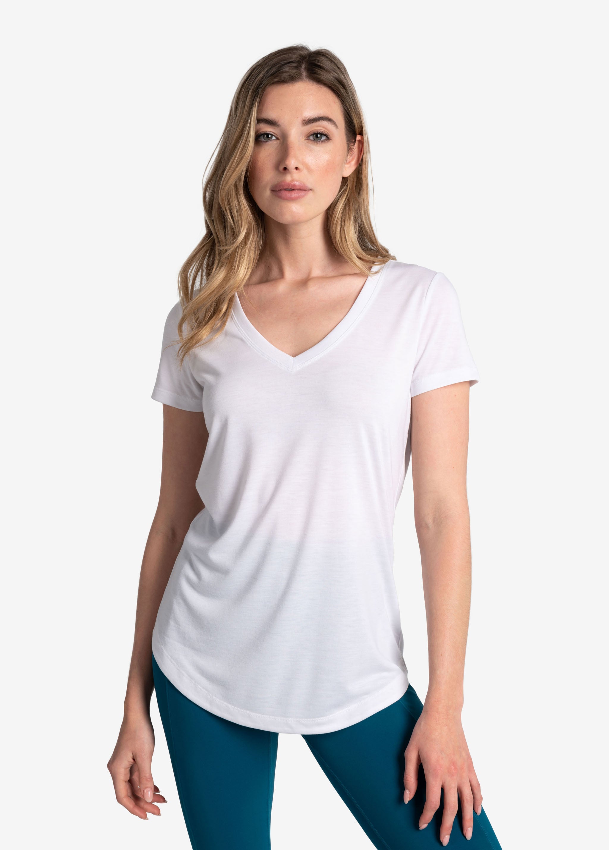 Lolë Everyday V-neck Short Sleeve in white
