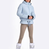 Lolë Kylee Synth Down Jacket in blue — complete with an inner pocket, in a relaxed silhouette