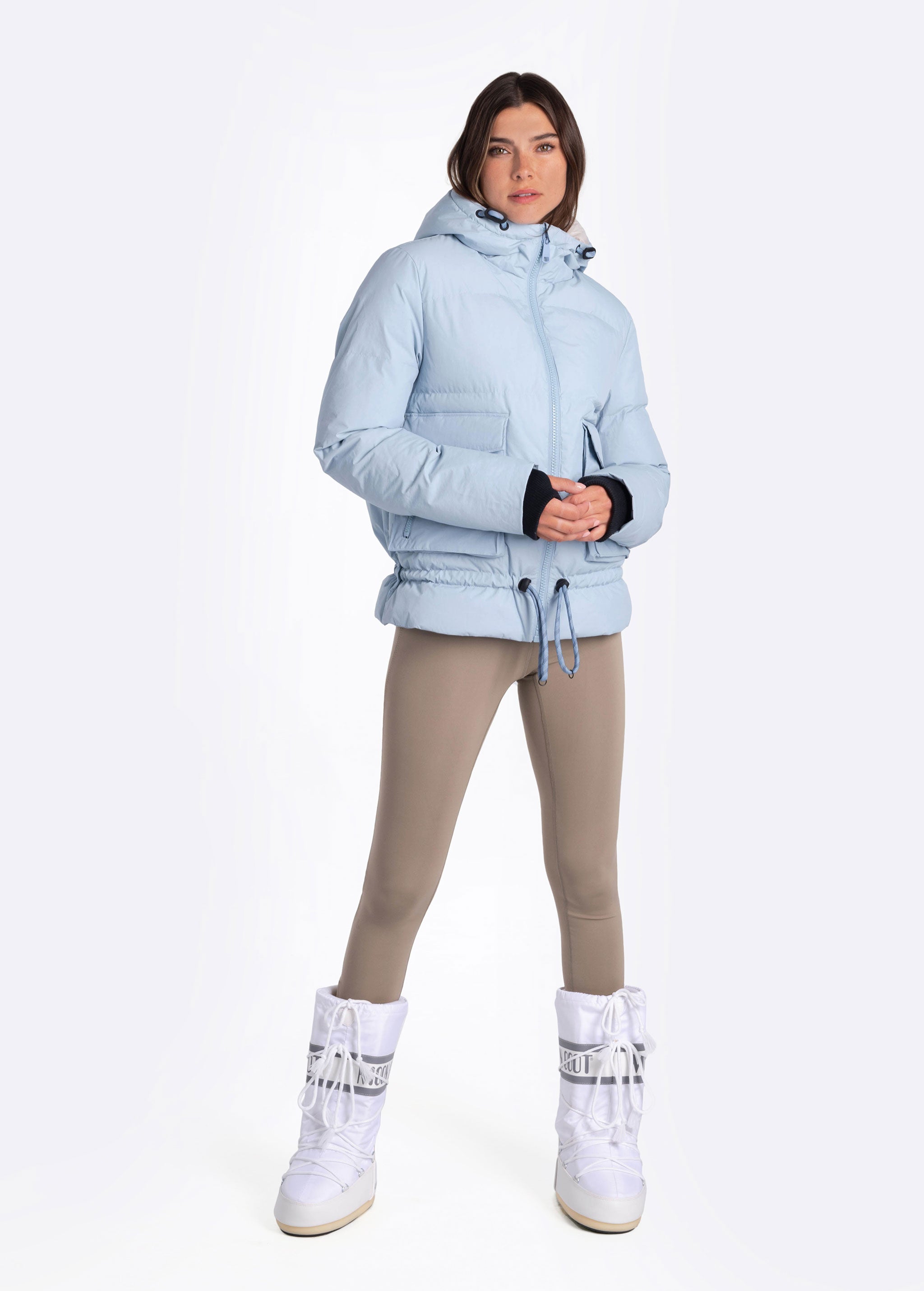 Lolë Kylee Synth Down Jacket in blue — complete with an inner pocket, in a relaxed silhouette