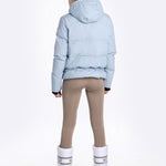 Lolë Kylee Synth Down Jacket in blue — complete with an inner pocket, in a relaxed silhouette