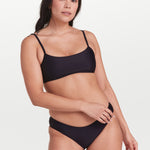 Lolë Catarina Bikini Top in black