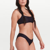 Lolë Catarina Bikini Top in black