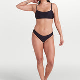 Lolë Catarina Bikini Top in black